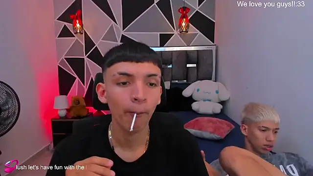 Snapshot of Juan_Nd_Steven chatting on 06-13-26, 10:51 Juan Nd Steven online show from 06-13-26, 10:51