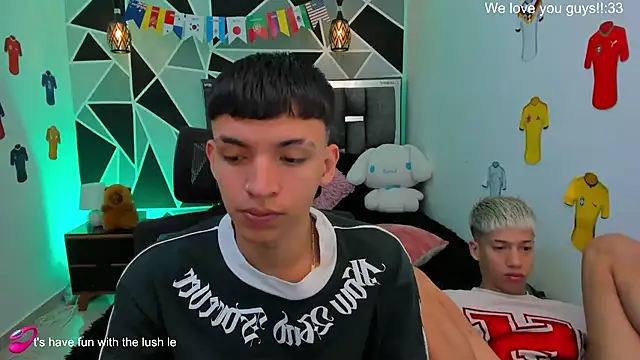 Snapshot of Juan_Nd_Steven chatting on 07-04-26, 11:16 Juan Nd Steven online show from 07-04-26, 11:16