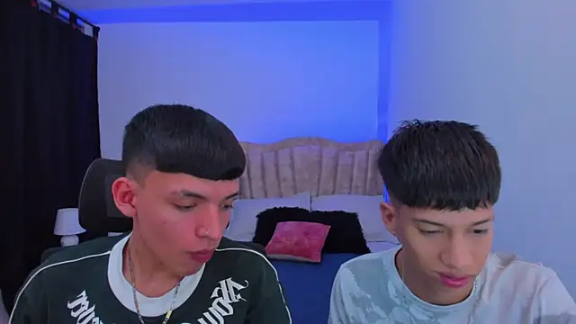 Juan Nd Steven online show from 10-08-25, 04:14