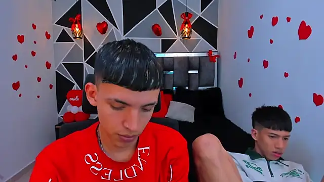 Snapshot of Juan_Nd_Steven chatting on 02-28-26, 04:12 Juan Nd Steven online show from 02-28-26, 04:12