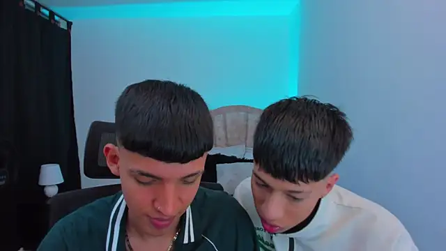 Juan Nd Steven online show from 10-04-25, 04:14