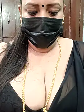 Snapshot of ashikaa_r chatting on 03-02-25, 04:39 ashikaa r online show from 03-02-25, 04:39