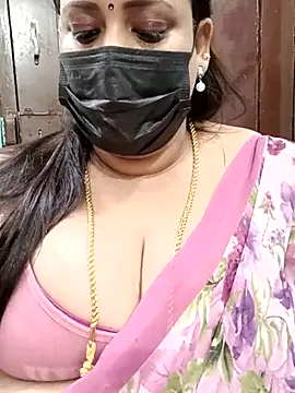 Snapshot of ashikaa_r chatting on 03-09-25, 04:11 ashikaa r online show from 03-09-25, 04:11