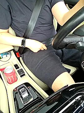 HornyTeenBoy64 online show from 05-04-26, 11:57