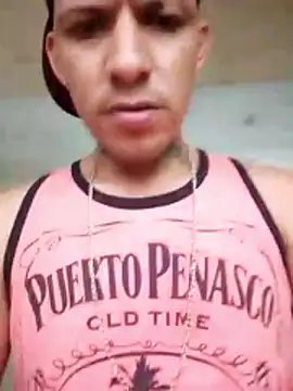 Snapshot of Alonsomadeira chatting on 06-07-26, 01:05 Alonsomadeira online show from 06-07-26, 01:05