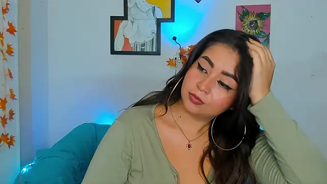 Snapshot of LiahDiaz chatting on 02-26-25, 01:03 LiahDiaz online show from 02-26-25, 01:03