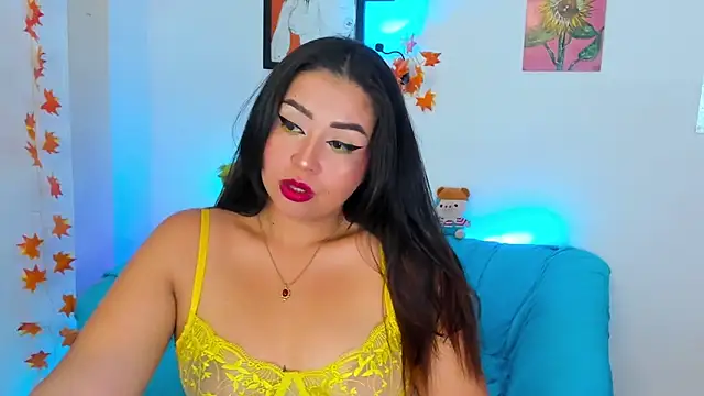 Snapshot of LiahDiaz chatting on 01-25-25, 08:21 LiahDiaz online show from 01-25-25, 08:21