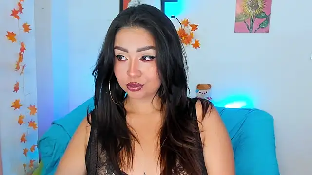 Snapshot of LiahDiaz chatting on 01-26-25, 05:13 LiahDiaz online show from 01-26-25, 05:13