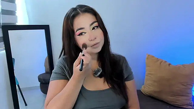 LiahDiaz online show from 05-27-26, 02:24