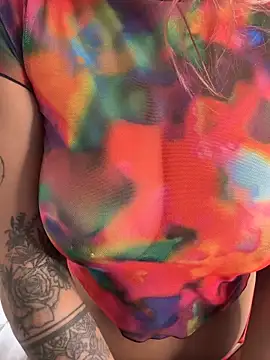 Snapshot of diosa202 chatting on 02-23-26, 04:36 diosa202 online show from 02-23-26, 04:36