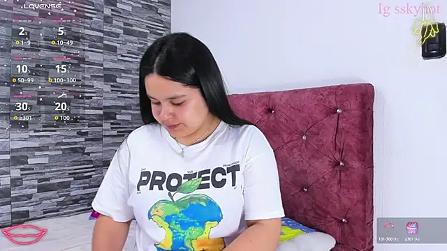 skyhotgirll online show from 09-11-25, 02:11