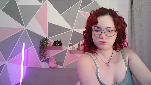 Snapshot of AndrewAnndCherry chatting on 02-26-26, 01:16 AndrewAnndCherry online show from 02-26-26, 01:16