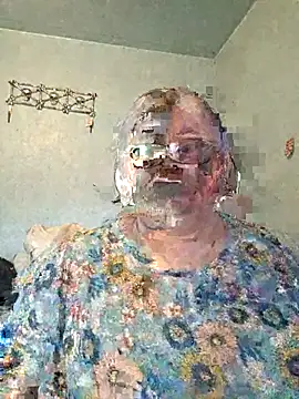 Snapshot of mcv131985 chatting on 03-07-25, 10:43 mcv131985 online show from 03-07-25, 10:43
