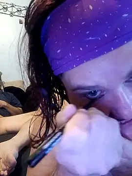 Snapshot of mcv131985 chatting on 11-02-25, 07:13 mcv131985 online show from 11-02-25, 07:13