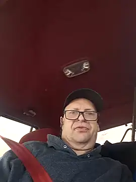 Snapshot of mcv131985 chatting on 03-15-25, 08:21 mcv131985 online show from 03-15-25, 08:21