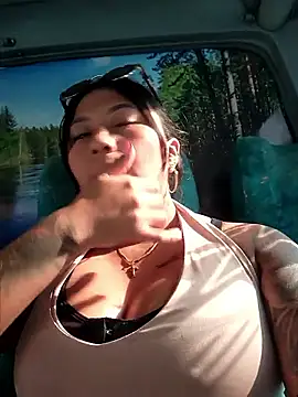 Snapshot of luisa16xxx chatting on 09-17-25, 08:44 luisa16xxx online show from 09-17-25, 08:44