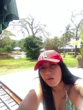 Snapshot of luisa16xxx chatting on 02-15-25, 04:12 luisa16xxx online show from 02-15-25, 04:12