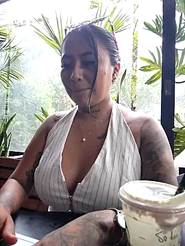 luisa16xxx online show from 04-18-26, 09:04