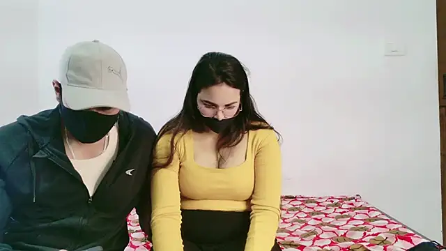 Snapshot of RupaliDixit chatting on 11-23-25, 04:17 RupaliDixit online show from 11-23-25, 04:17