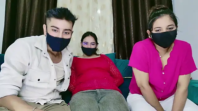 Snapshot of RupaliDixit chatting on 10-02-25, 05:16 RupaliDixit online show from 10-02-25, 05:16