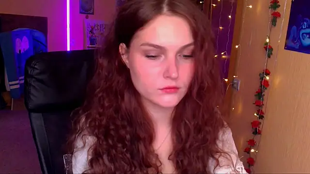 Snapshot of Jenna_Sativa chatting on 06-27-26, 09:04 Jenna Sativa online show from 06-27-26, 09:04