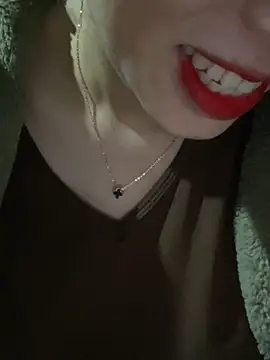 Laura8910 online show from 03-21-25, 12:50