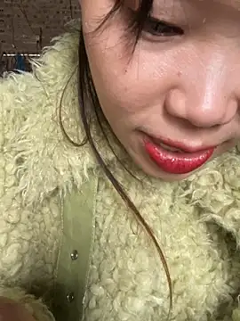 Laura8910 online show from 02-20-25, 04:18