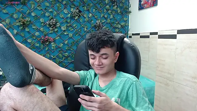 Waturox online show from 03-19-25, 12:59