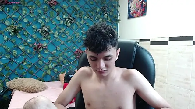 Waturox online show from 10-31-25, 07:10