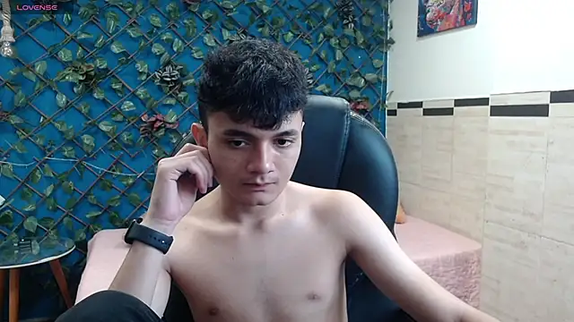 Waturox online show from 11-12-25, 06:56