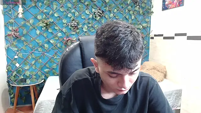 Waturox online show from 10-21-25, 07:13