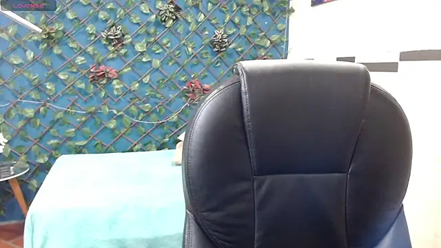 Waturox online show from 03-18-25, 01:46