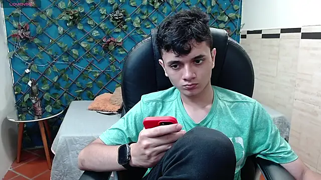 Waturox online show from 09-22-25, 07:53