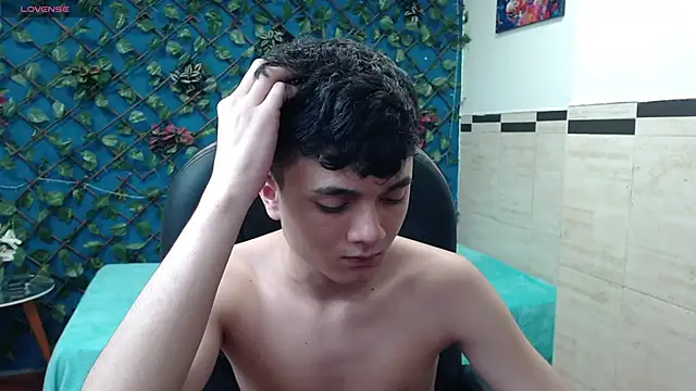 Waturox online show from 03-20-25, 01:13