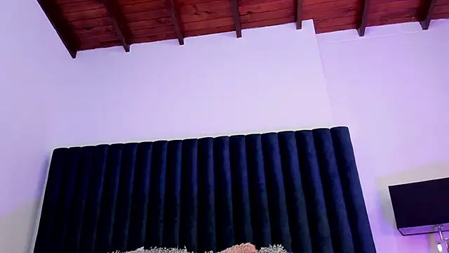 sophiieTaylor1 online show from 12-22-25, 07:19