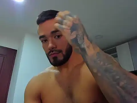 Alexander Martines online show from 10-28-25, 10:20