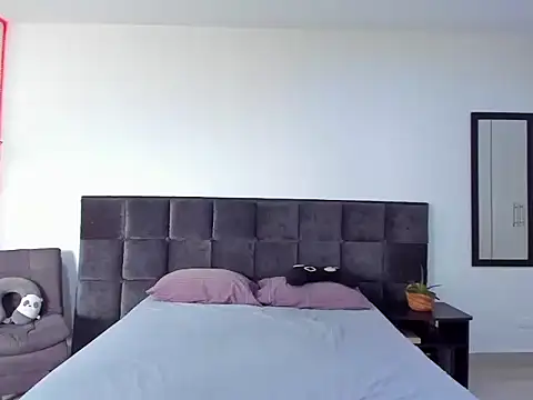 Alexander Martines online show from 11-23-25, 04:17