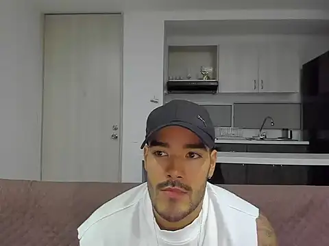 Snapshot of Alexander_Martines chatting on 07-09-26, 12:22 Alexander Martines online show from 07-09-26, 12:22