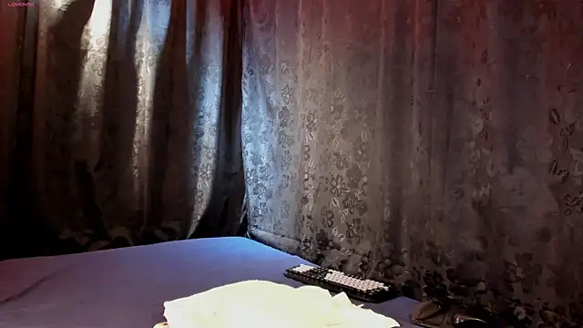 MiaKnox online show from 05-24-26, 12:10