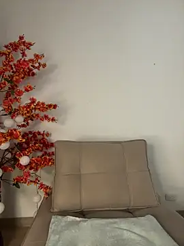 VictoriaHiill online show from 06-01-26, 05:45