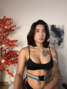 VictoriaHiill online show from 05-30-26, 08:14