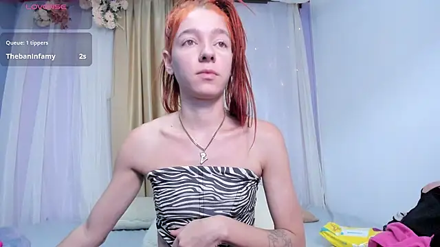 Snapshot of salomee_star_ chatting on 09-18-25, 01:47 salomee star online show from 09-18-25, 01:47