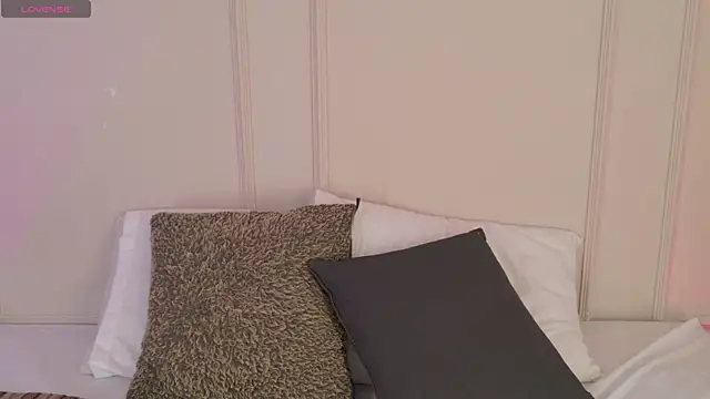 Mariapettit online show from 10-09-25, 11:11