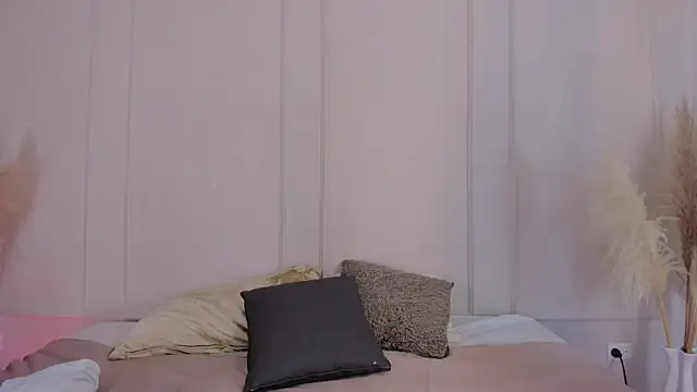 Mariapettit online show from 04-18-26, 11:56