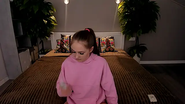 PamelaXX  online show from 11-25-25, 09:37