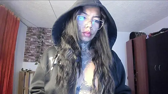 nicole volkov online show from 11-11-25, 06:08