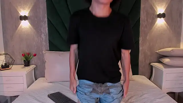 Alexiis Etereo online show from 02-05-26, 07:32