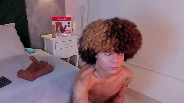 Alexiis Etereo online show from 03-12-26, 08:24