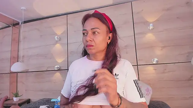 martina touss online show from 02-24-26, 01:01