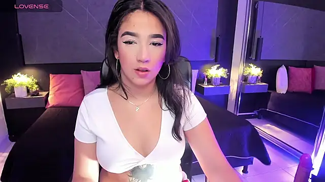 SaraaMills online show from 06-05-26, 04:28